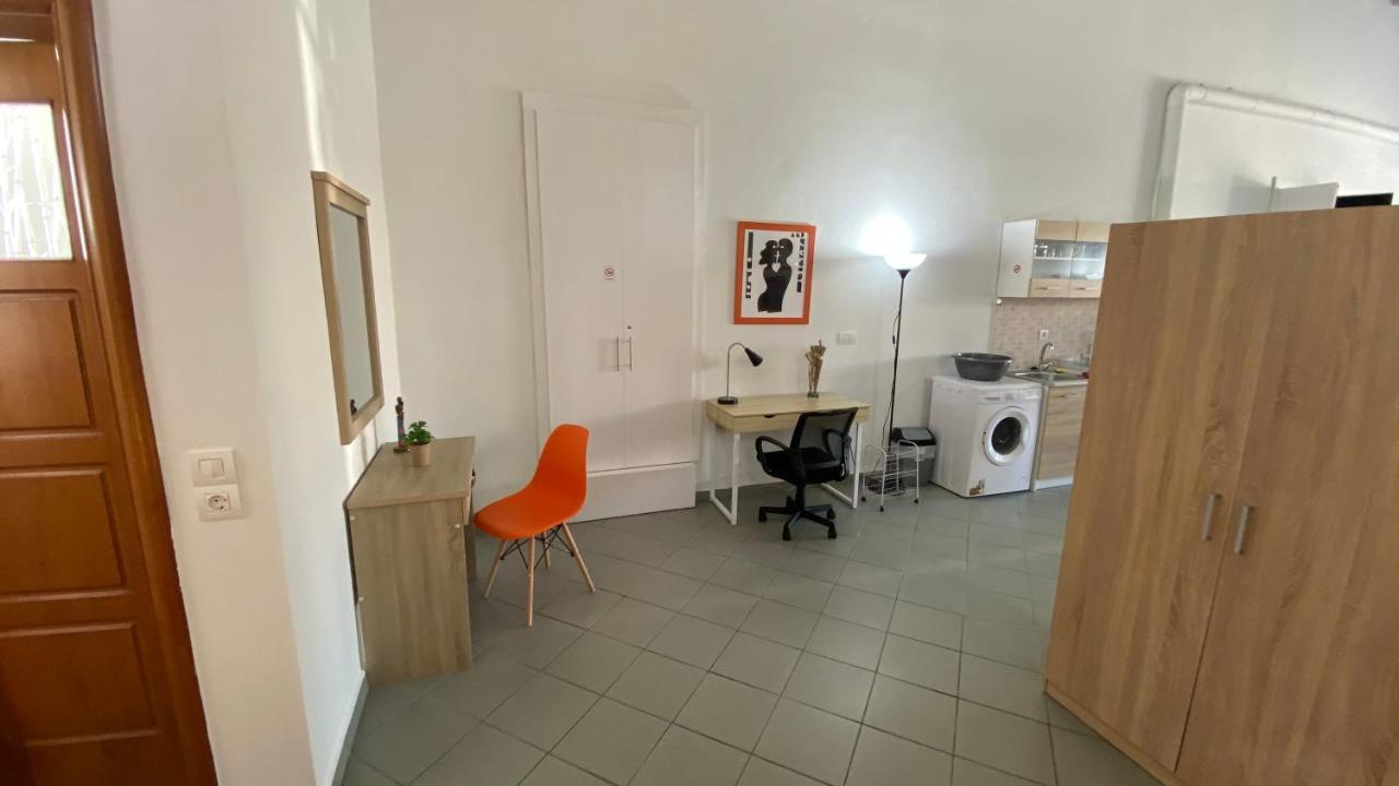 Appartamento Patras Romeο House Esterno foto