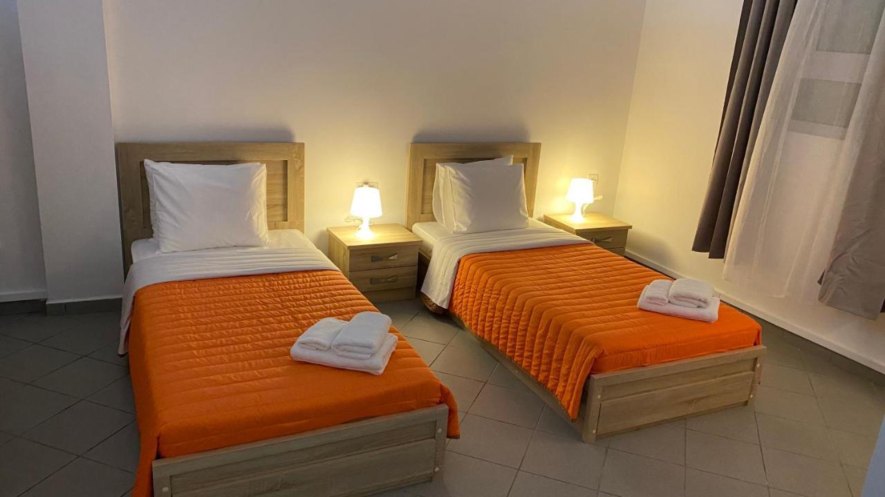 Appartamento Patras Romeο House Esterno foto