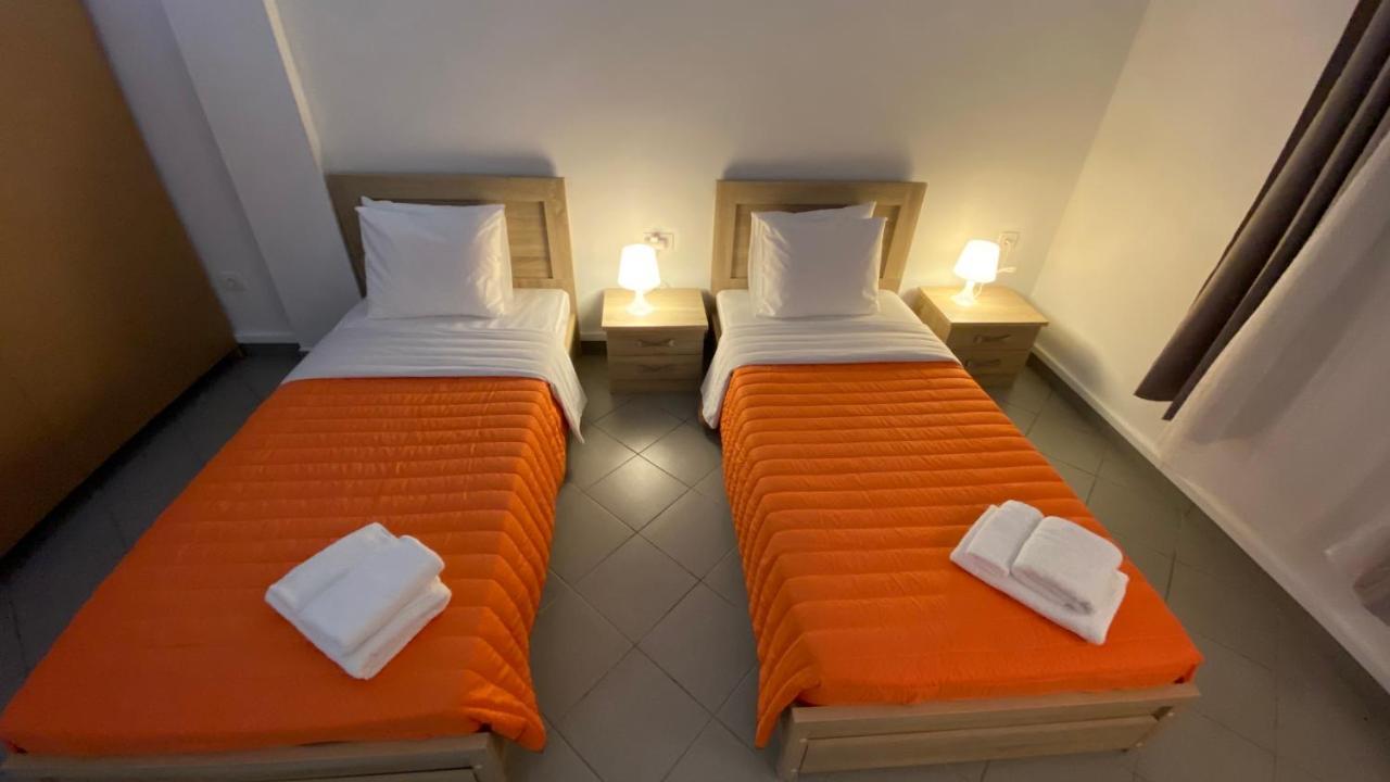 Appartamento Patras Romeο House Esterno foto
