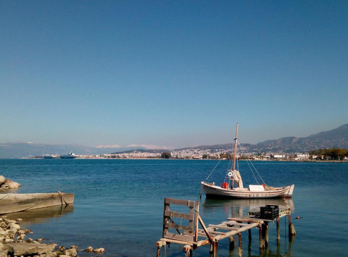 Appartamento Patras Romeο House Esterno foto