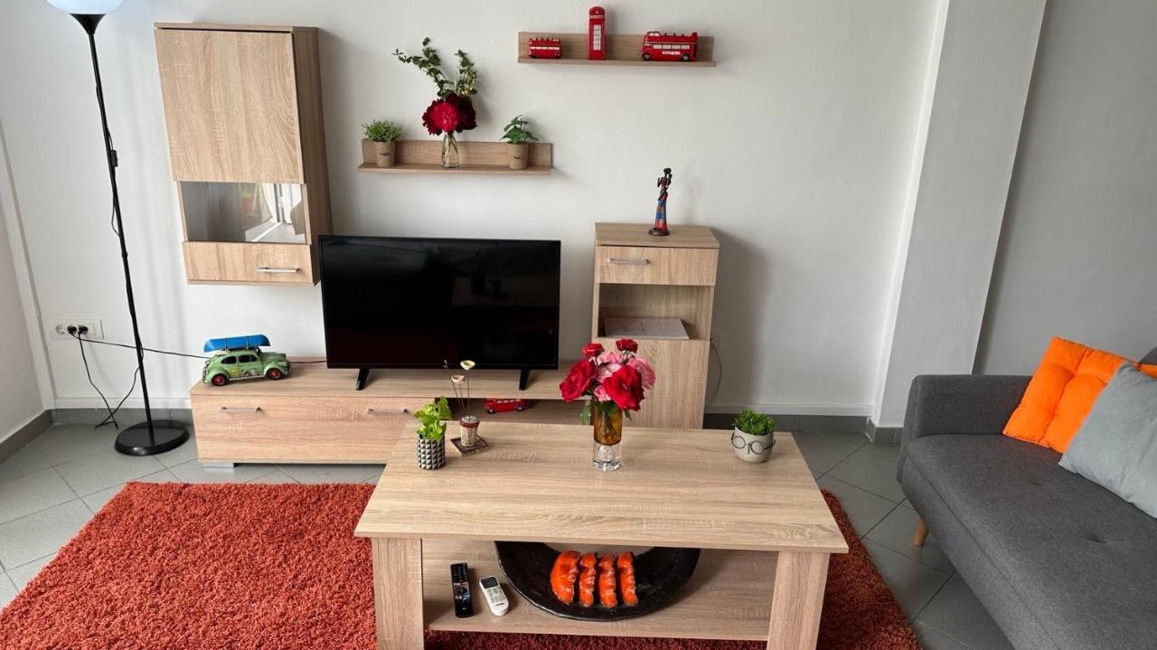 Appartamento Patras Romeο House Esterno foto